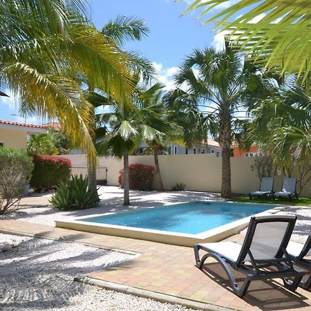 Relex Villa With Private Pool Виллемстад Экстерьер фото