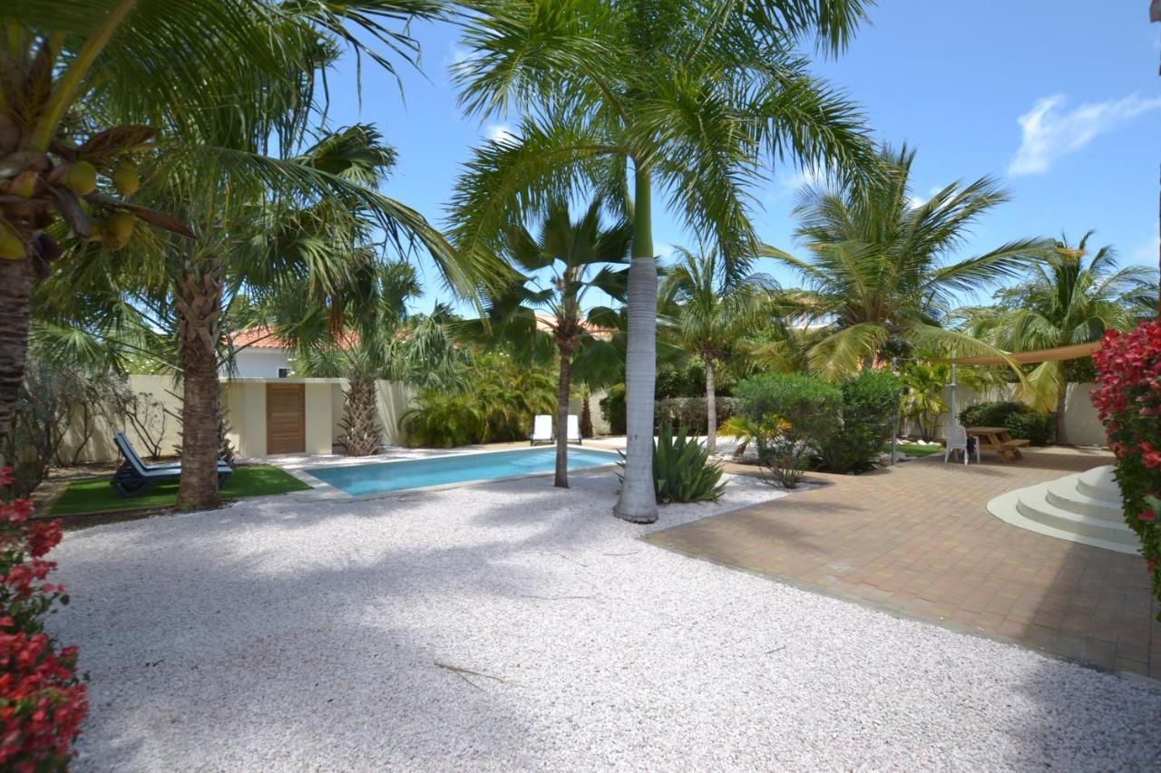 Relex Villa With Private Pool Виллемстад Экстерьер фото